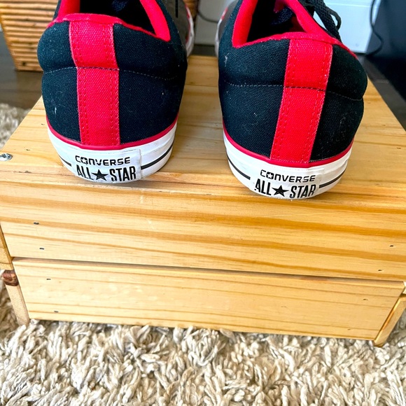 Converse Mens size 12 - Picture 2 of 4